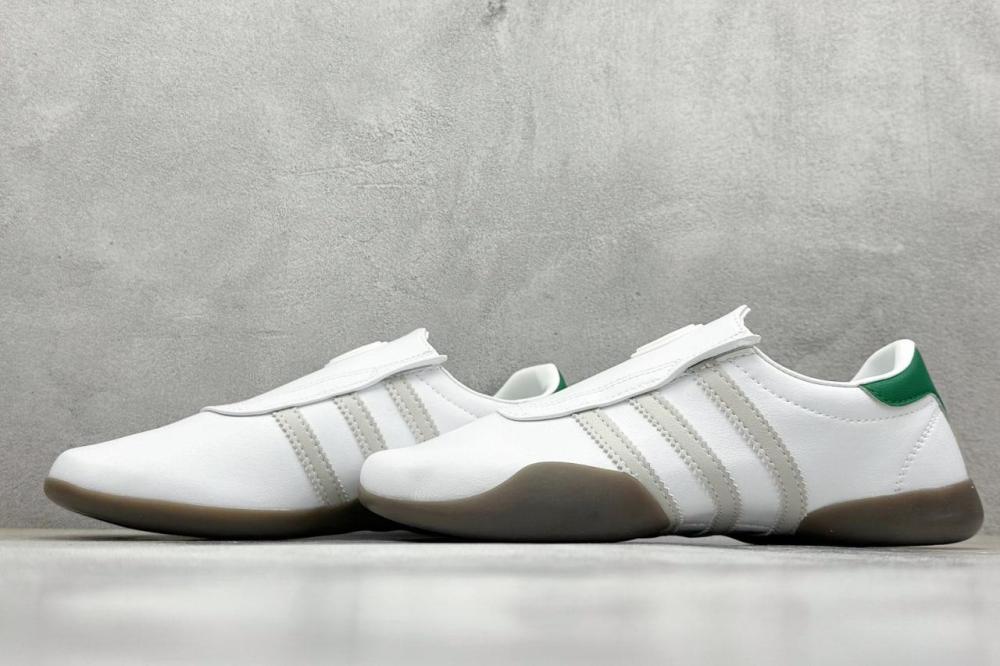 حذاء أديداس برايانا 203925