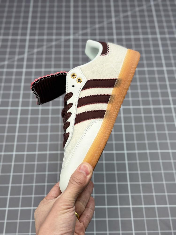 حذاء أديداس برايانا 160373