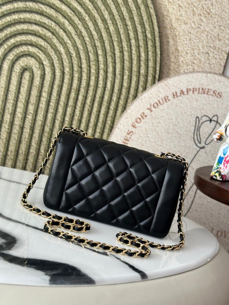 شنط شانيل برايانا  215708