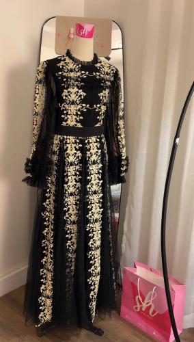 فستان مطرز ذهبي (فوري)