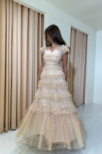 فستان طبقات