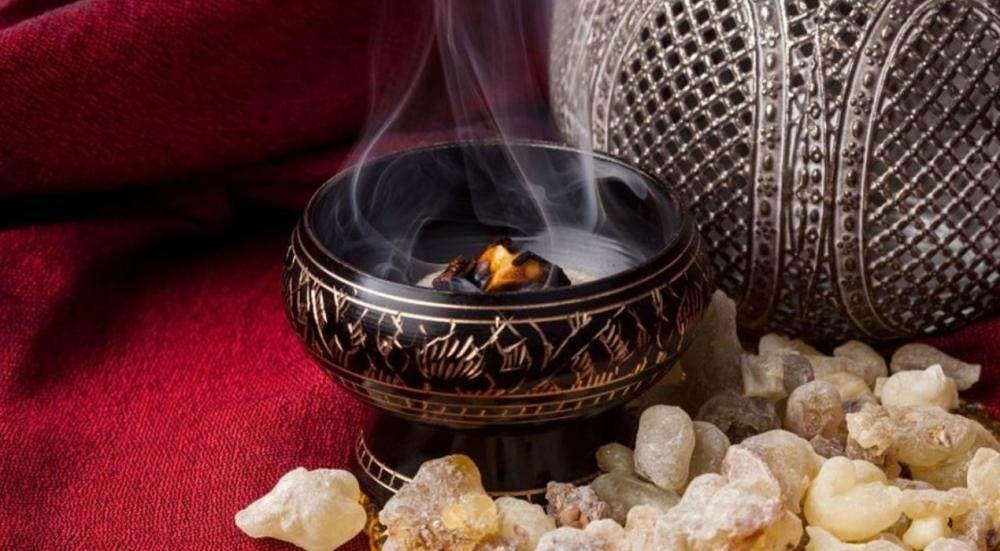 كيفية حفظ العود والبخور