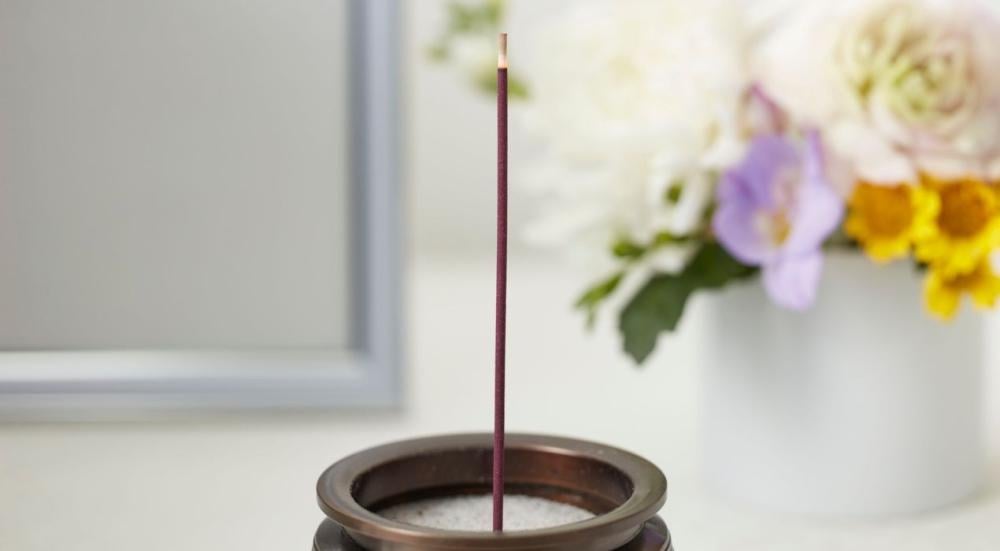 كيف يُصنع العود