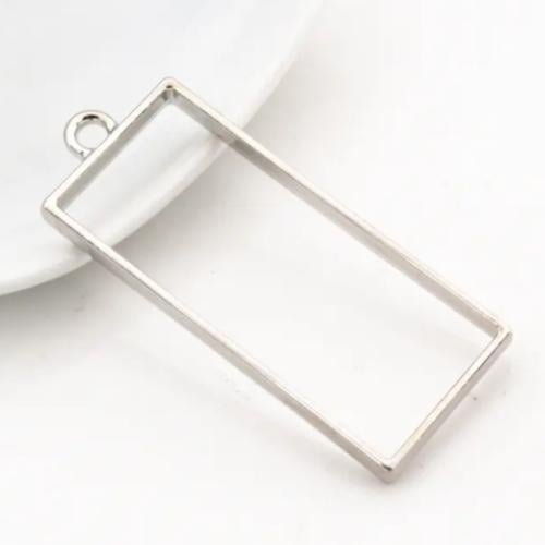 تعليقة معدنيه مستطيل فضي (حبه)