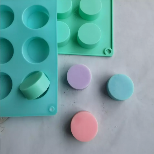 قالب سيليكون للشكلاته والكيك