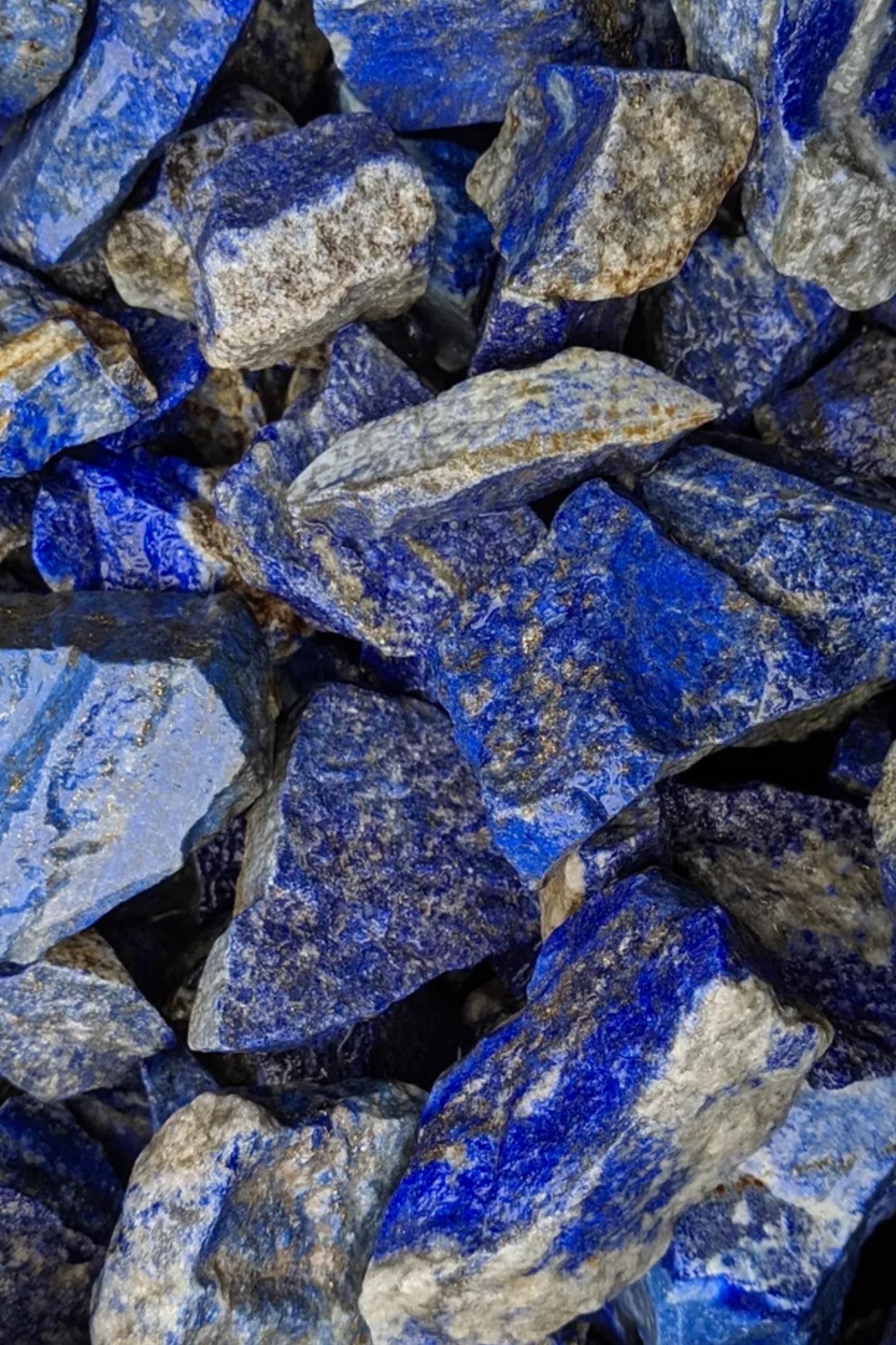 سوار جلد مع حجر اللازورد