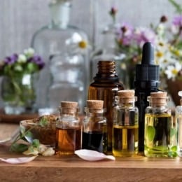 عطور صناعية مركزة