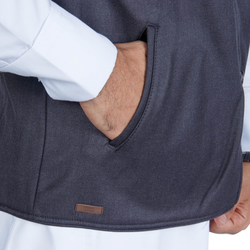 رصاصي غامق