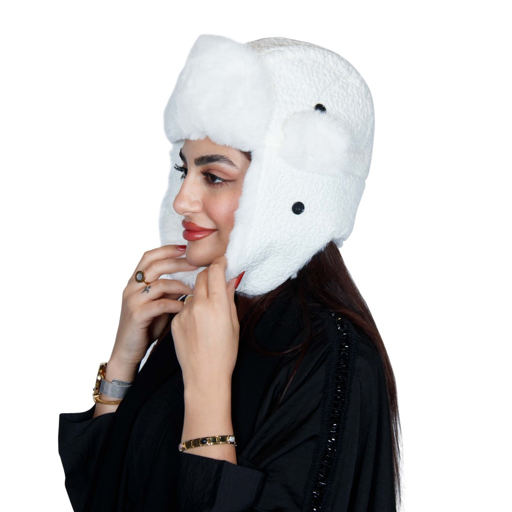 أبيض