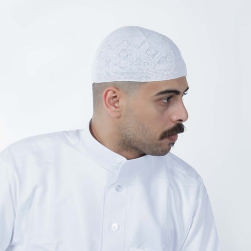 طاقية رجالي لون أبيض y