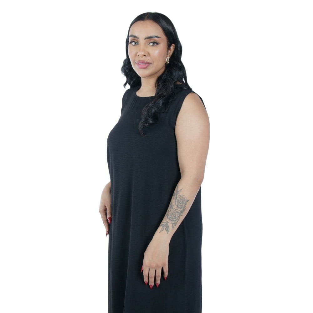 أسود