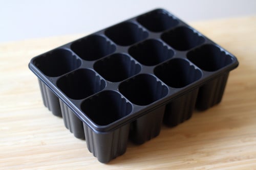 2 صينية تشتيل صغيرة 12 عين