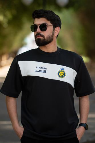 تيشرت النصر أسود بشريط أبيض مائل