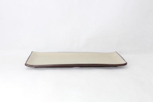 بلم مستطيل بني