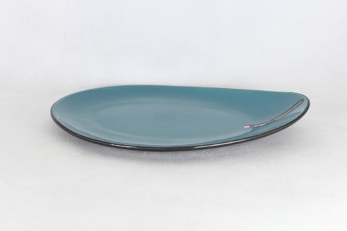 صحن بورسلان اسود وتركوازي بيضاوي 30 سم