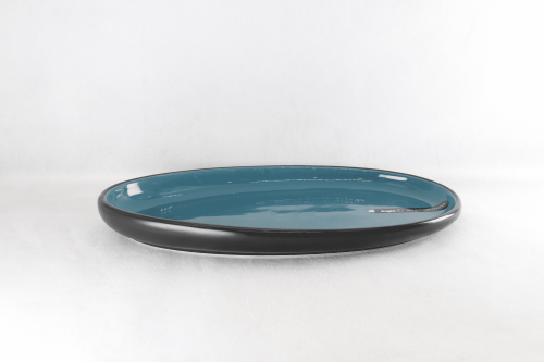 صحن بورسلان بيضاوي اسود وتركوازي 35 سم