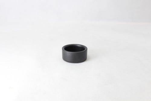 صحن صوص بورسلان اسود خشن