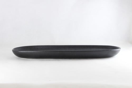 صحن بيضاوي بورسلان اسود خشن