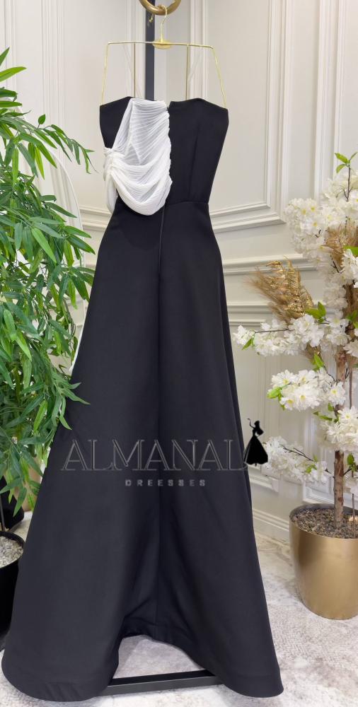 فستان أسود كريب بكشاكش بيضاء