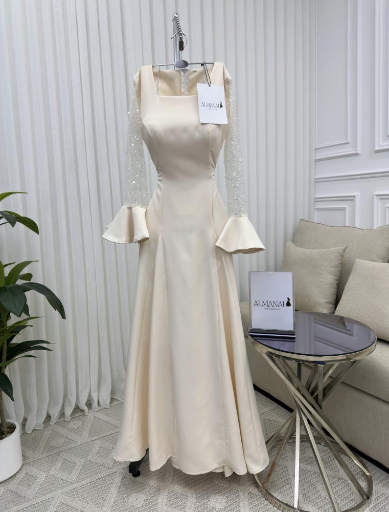 فستان ناعم بيج