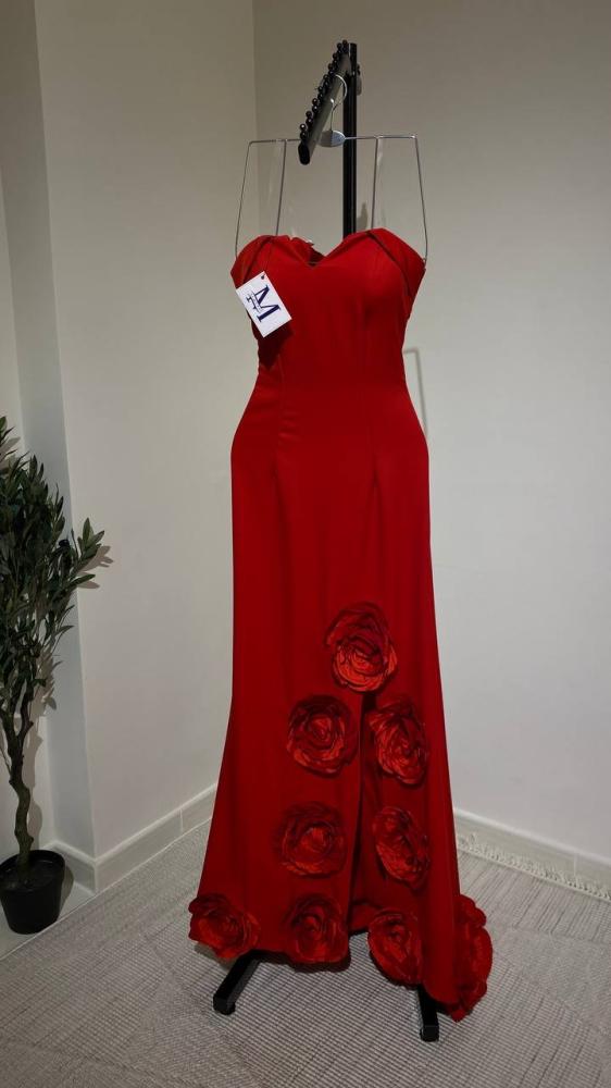 فستان كريب باربي احمر