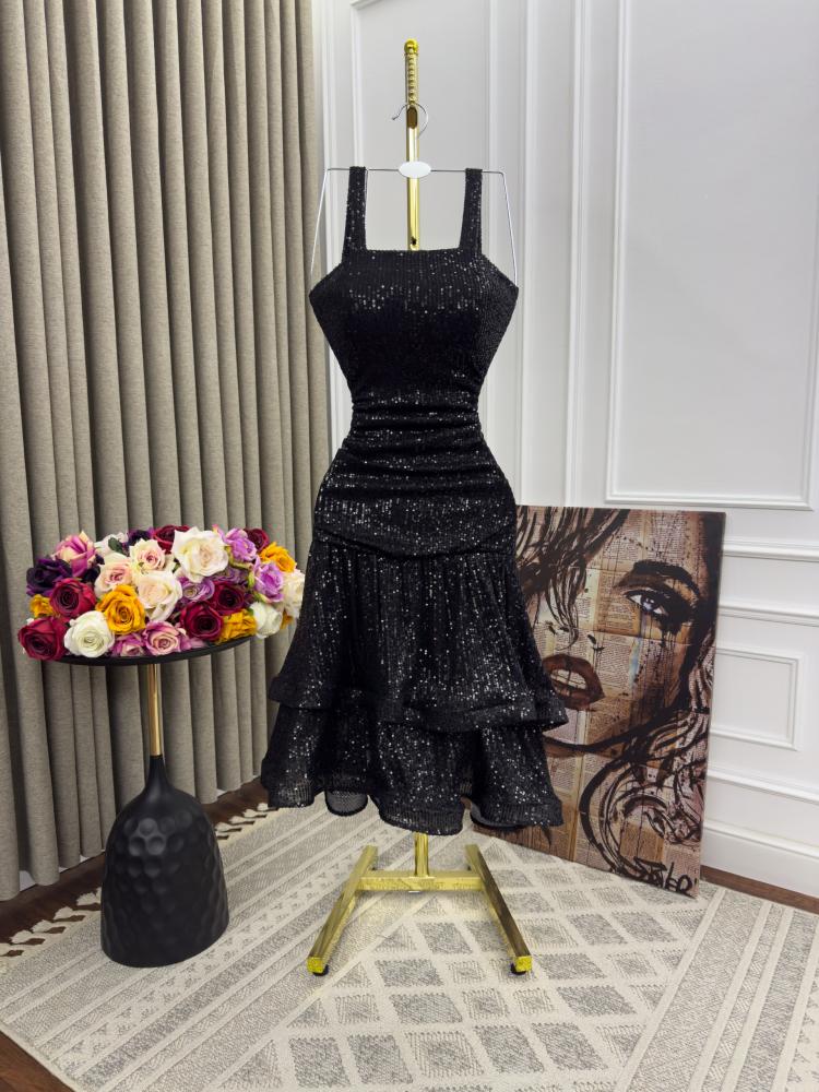 فستان اسود قصير ترتر