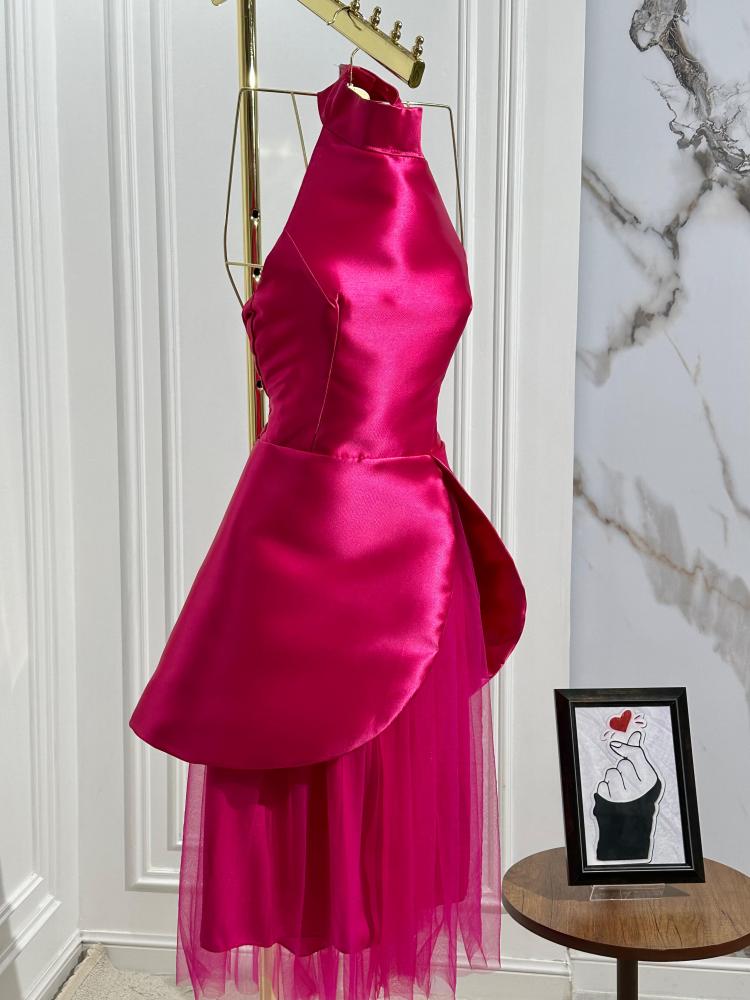 فستان ميكادو مع تل ناعم