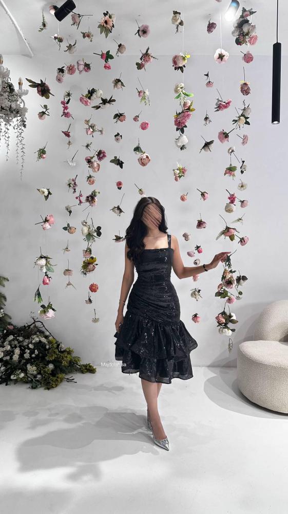 فستان اسود قصير ترتر