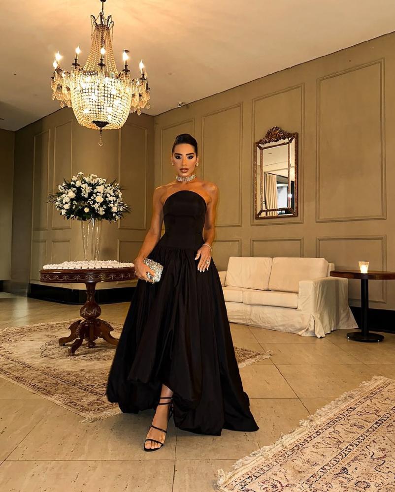 فستان اسود شانطون