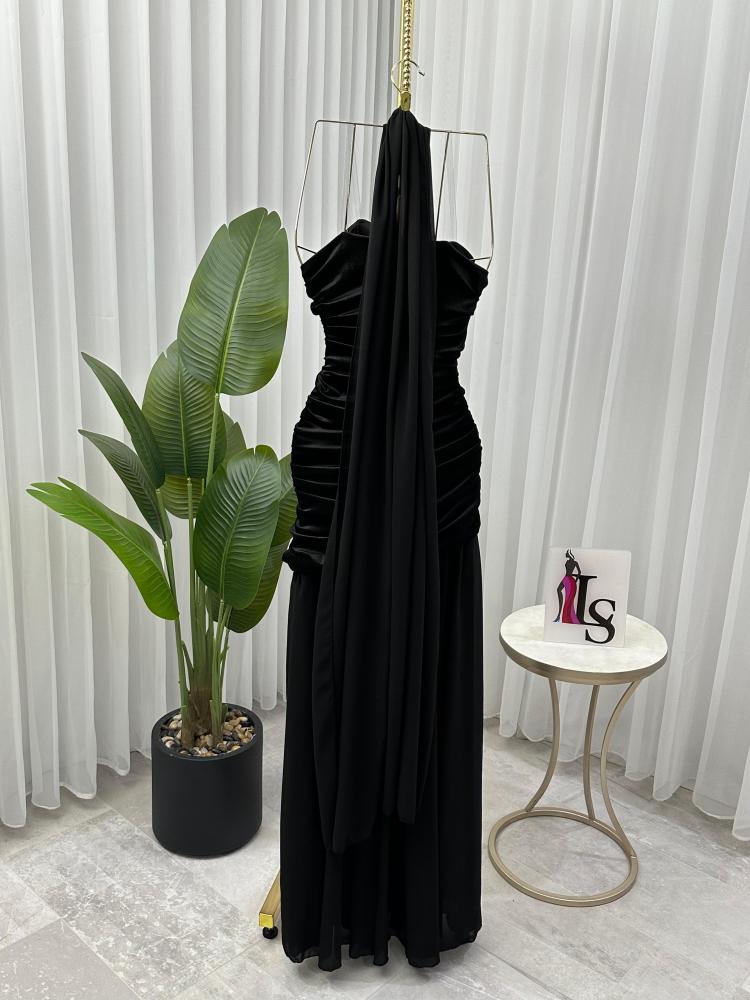 فستان اسود مخمل كوري شيفون