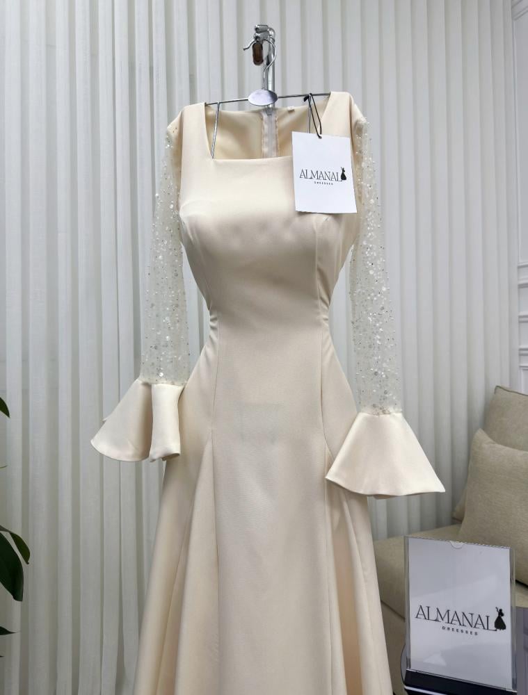 فستان ناعم بيج