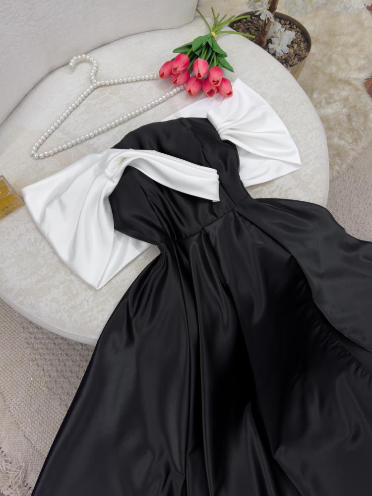 سهرة تفته أسود بأكمام أوف شولدر ذهبية وقصة صدر ملتفة