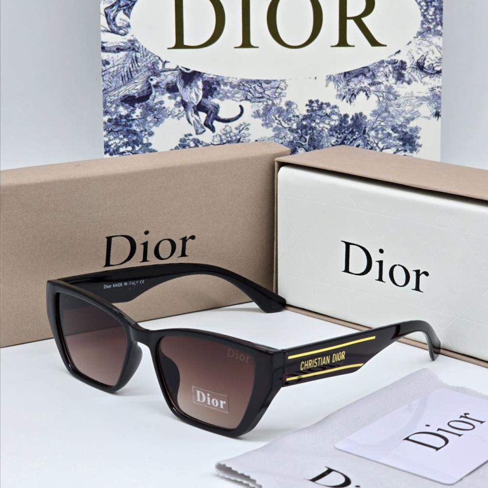 نظارة شمسية نسائية من ماركة ديور Dior