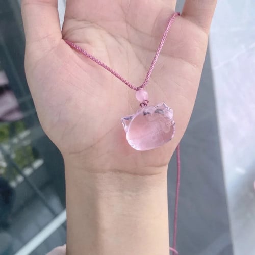 سلسال كيتي حجر وردي