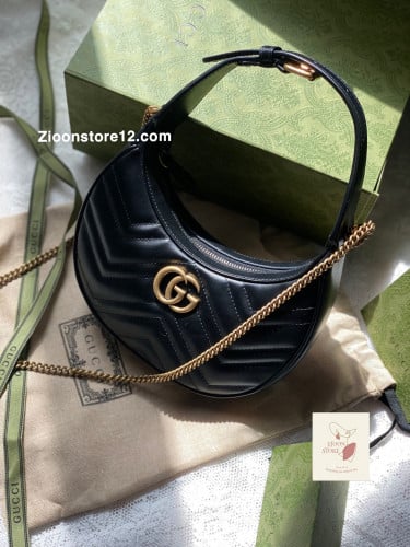 Gucci half moon black