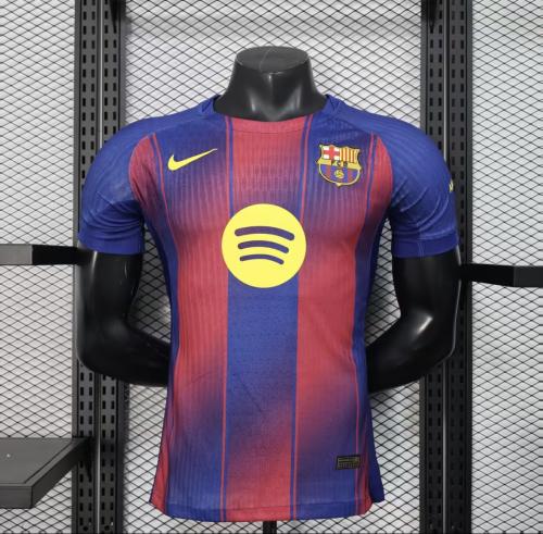 تيشيرت برشلونة الاساسي 2026 - فئة اللاعبين