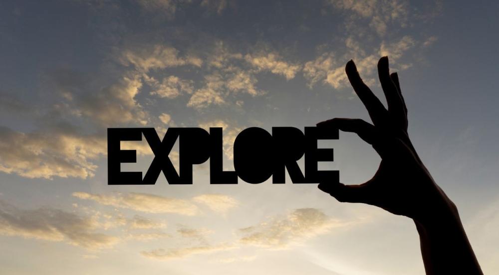 ما هو الاكسبلور Explore