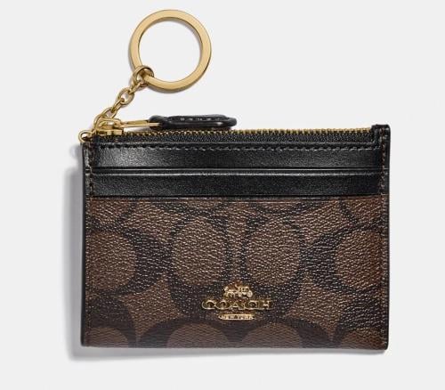 Coach Mini Skinny Id Case تتوفر بالطلب من 2-3 اساب...