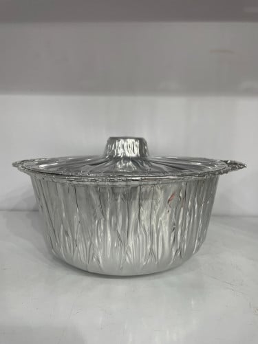 قدر قصدير وسط