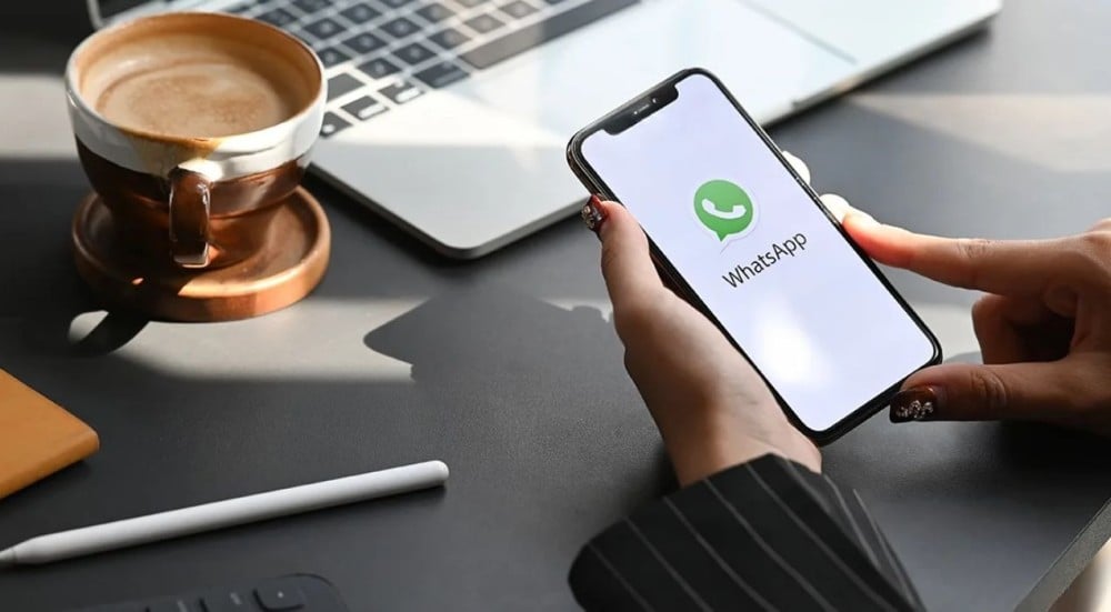 ارسال فيديو في الواتس اب