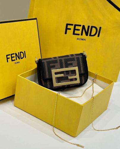 FENDI NANO 10,5CM