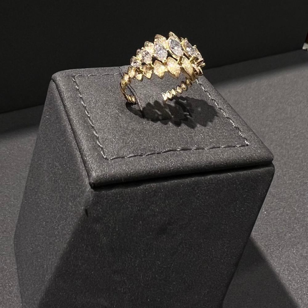 خاتم ذهب عصري و فاخر (عيار 18)