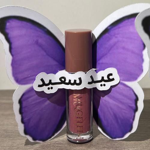 توزيعات الفراشة مع روج