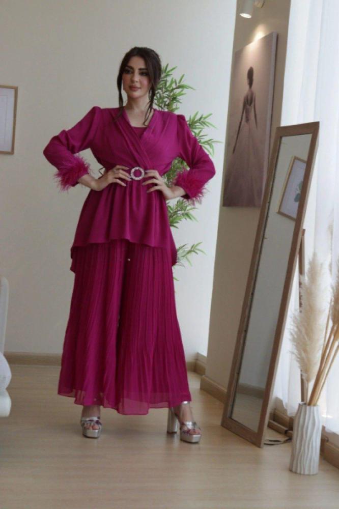 أفرول شيفون واسع بأكمام ريش وحزام كريستال