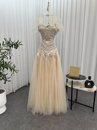 فستان سهره تطريز يدوي راقي