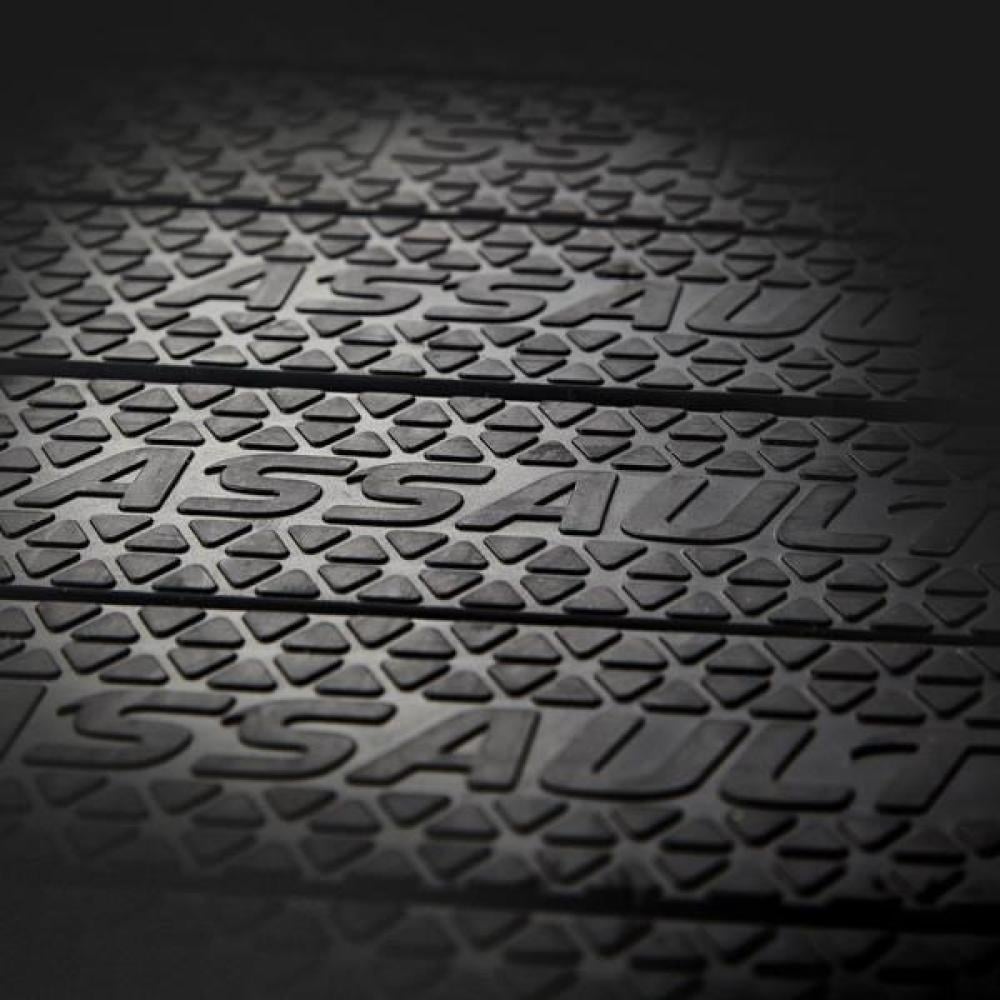 Assault Fitness Air Runner سير منحني أمريكي بدون موتور