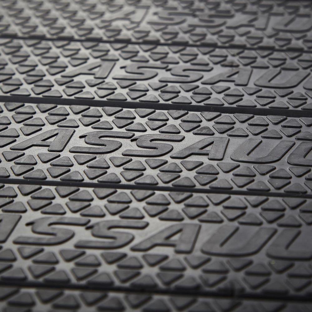 Assault Fitness Air Runner سير منحني أمريكي بدون موتور