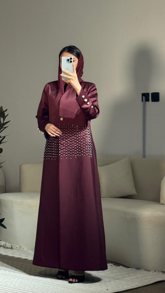 عباية صيفية تطريز عنابية