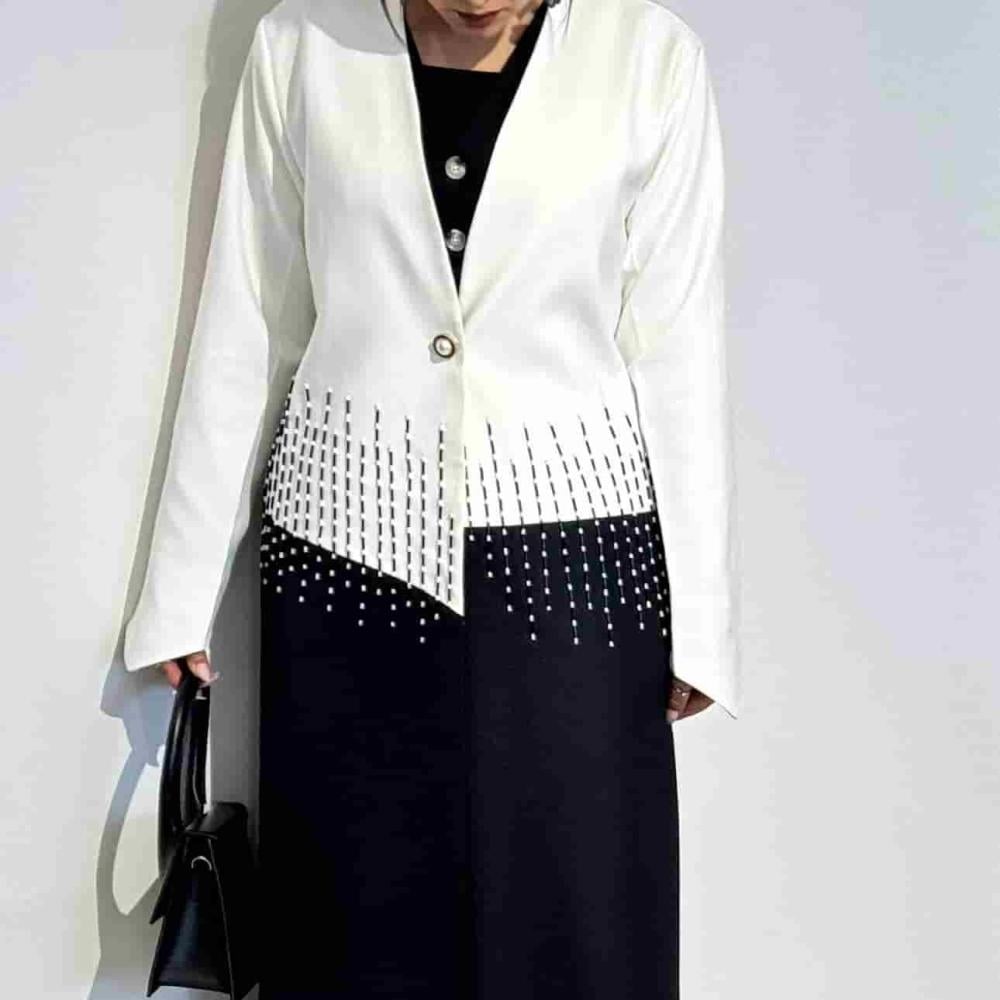 ألوان العبايات التي تسيطر على الموضة لعام 2025