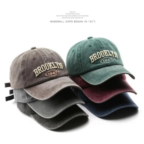 قبعة بتطريز "Brooklyn Electronic"